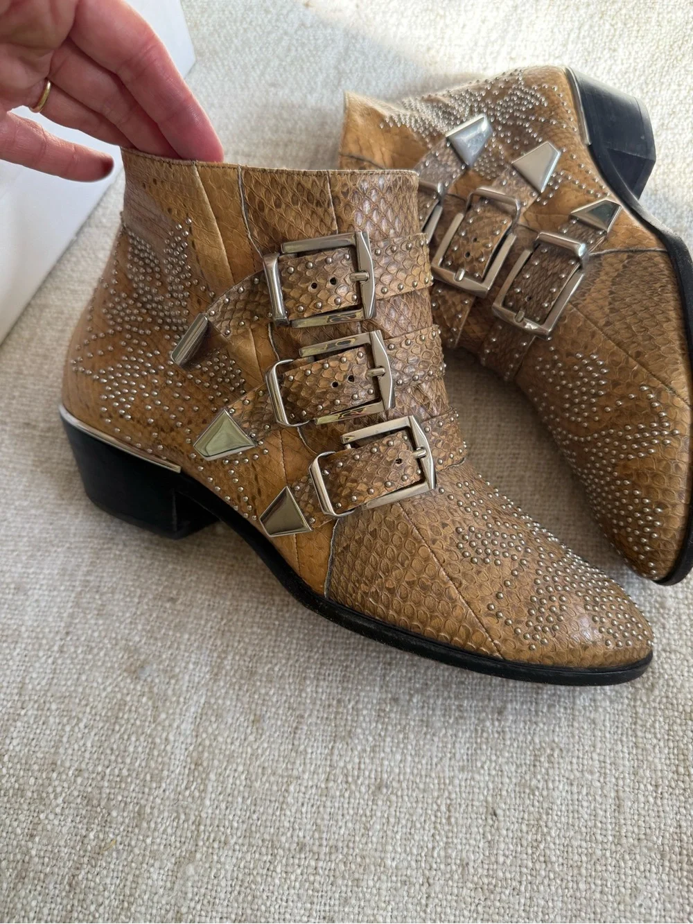 Chloé Susanna in Python  Leather Studded Ankle Boots Sz 7 ⭐️